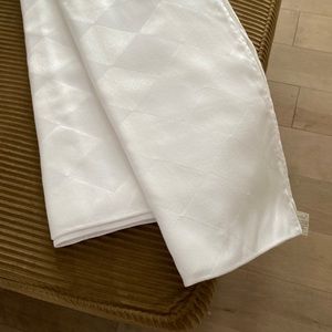 2 Banquet-size White Tablecloth